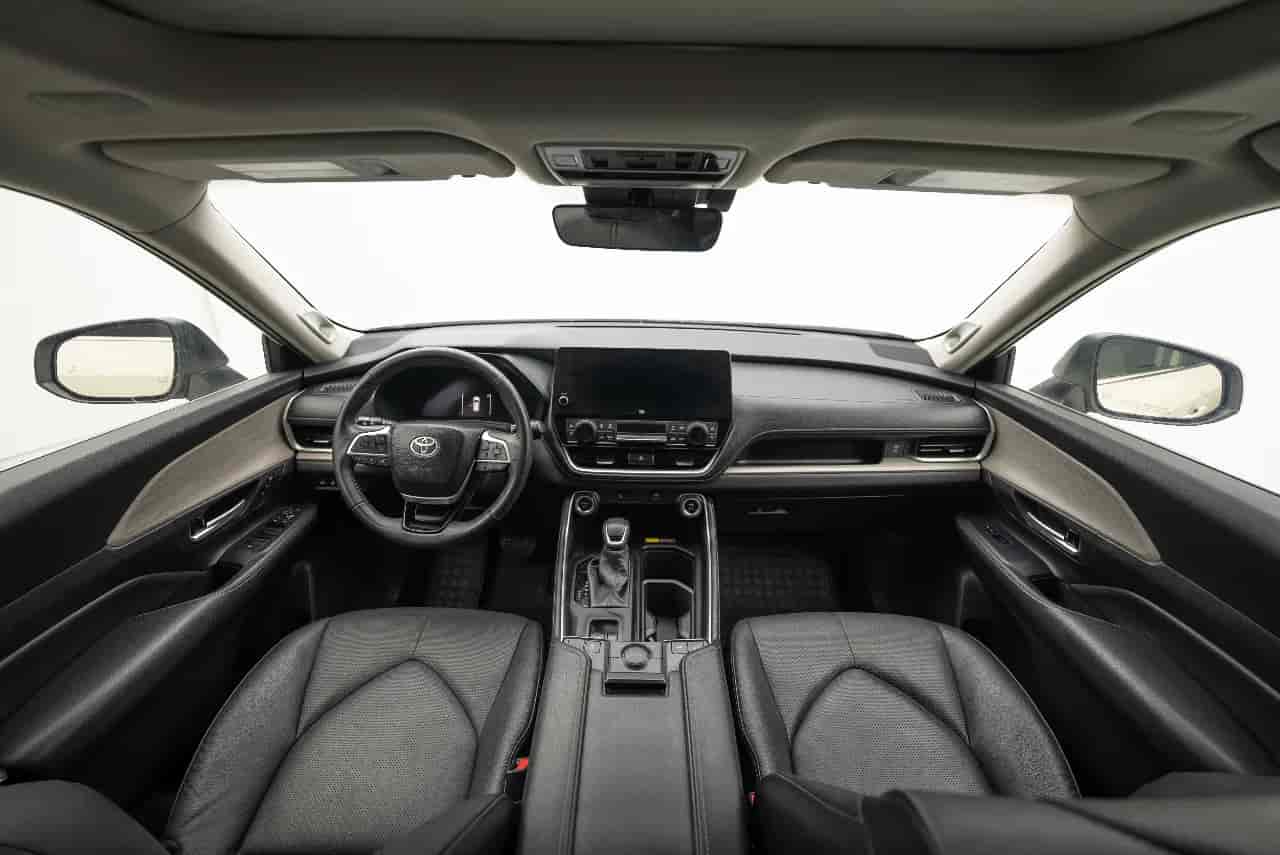 TOYOTA Grand Highlander - 9