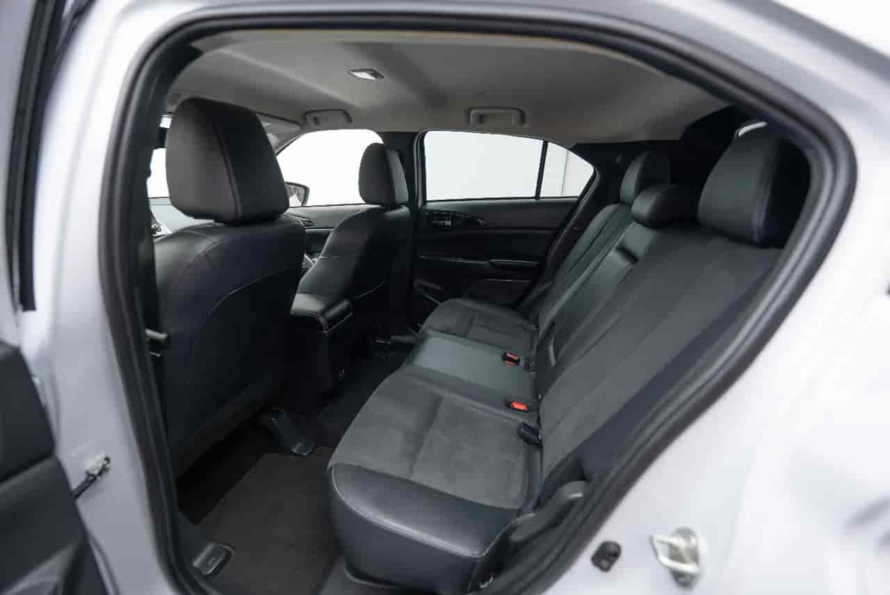 MITSUBISHI Eclipse Cross - 8