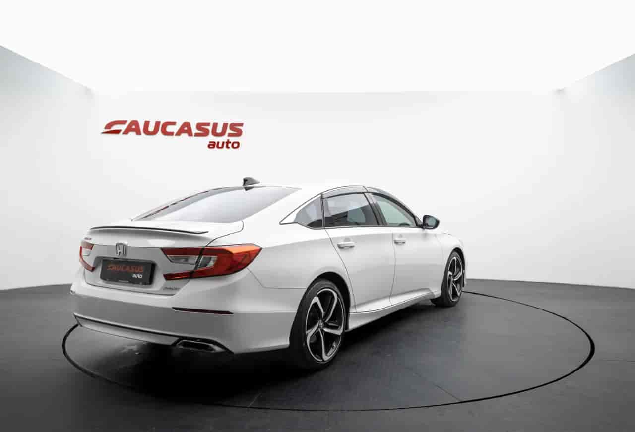 HONDA Accord - 4