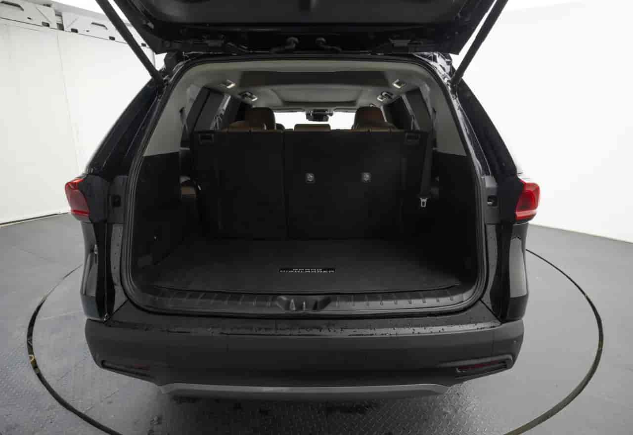 TOYOTA Grand Highlander - 7