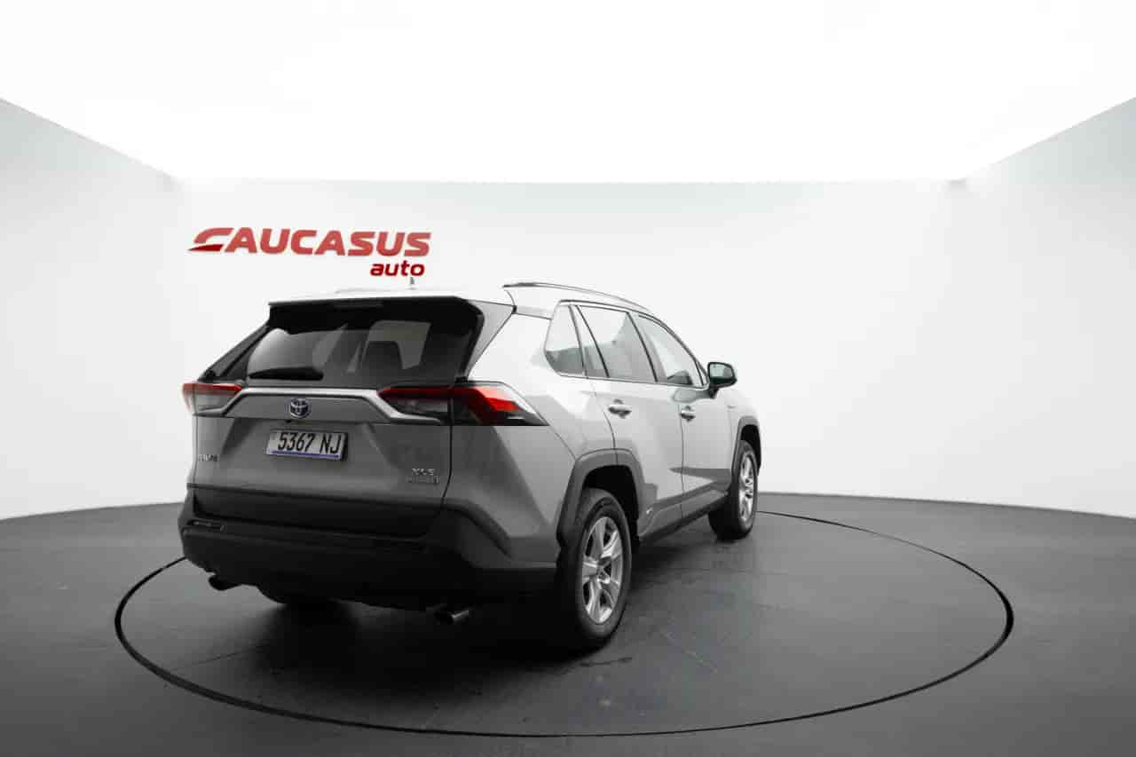 TOYOTA RAV4 - 4