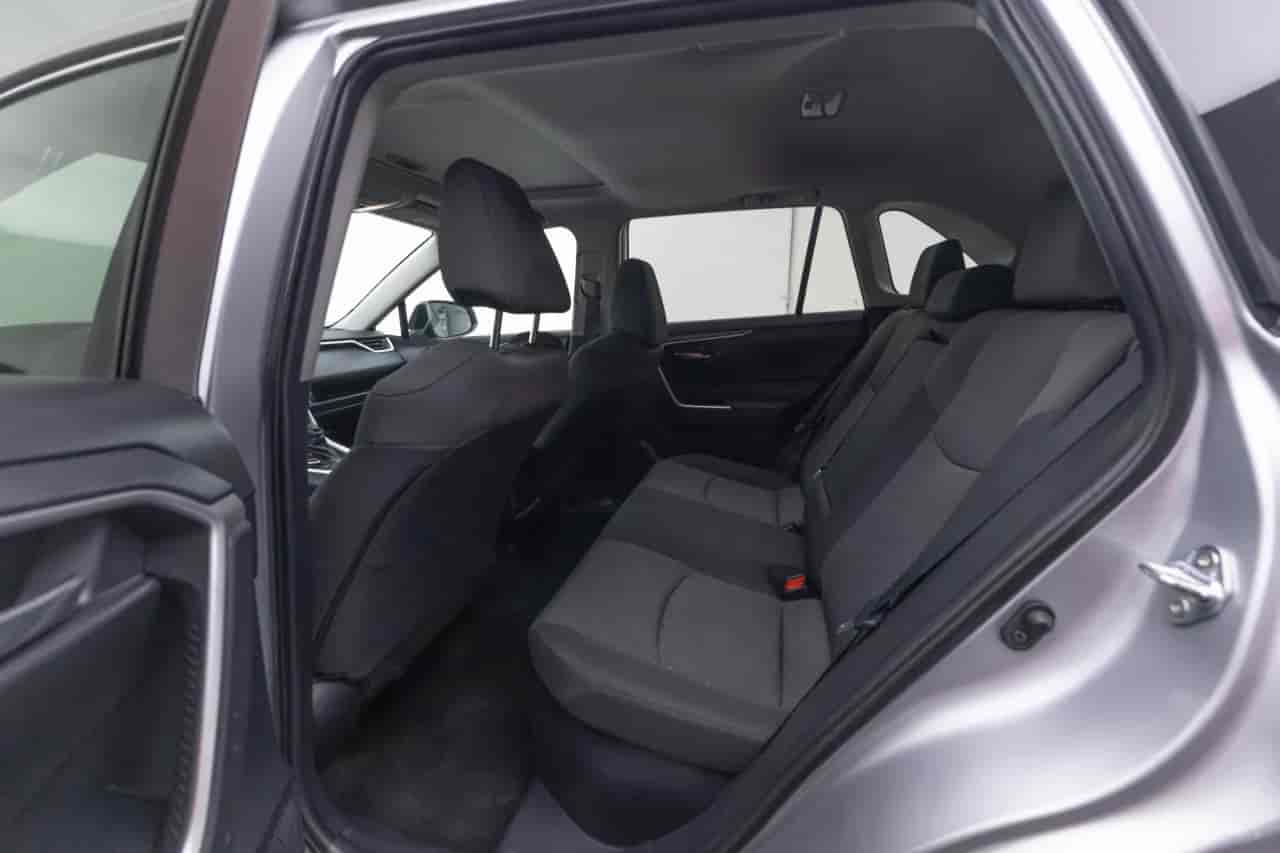 TOYOTA RAV4 - 8