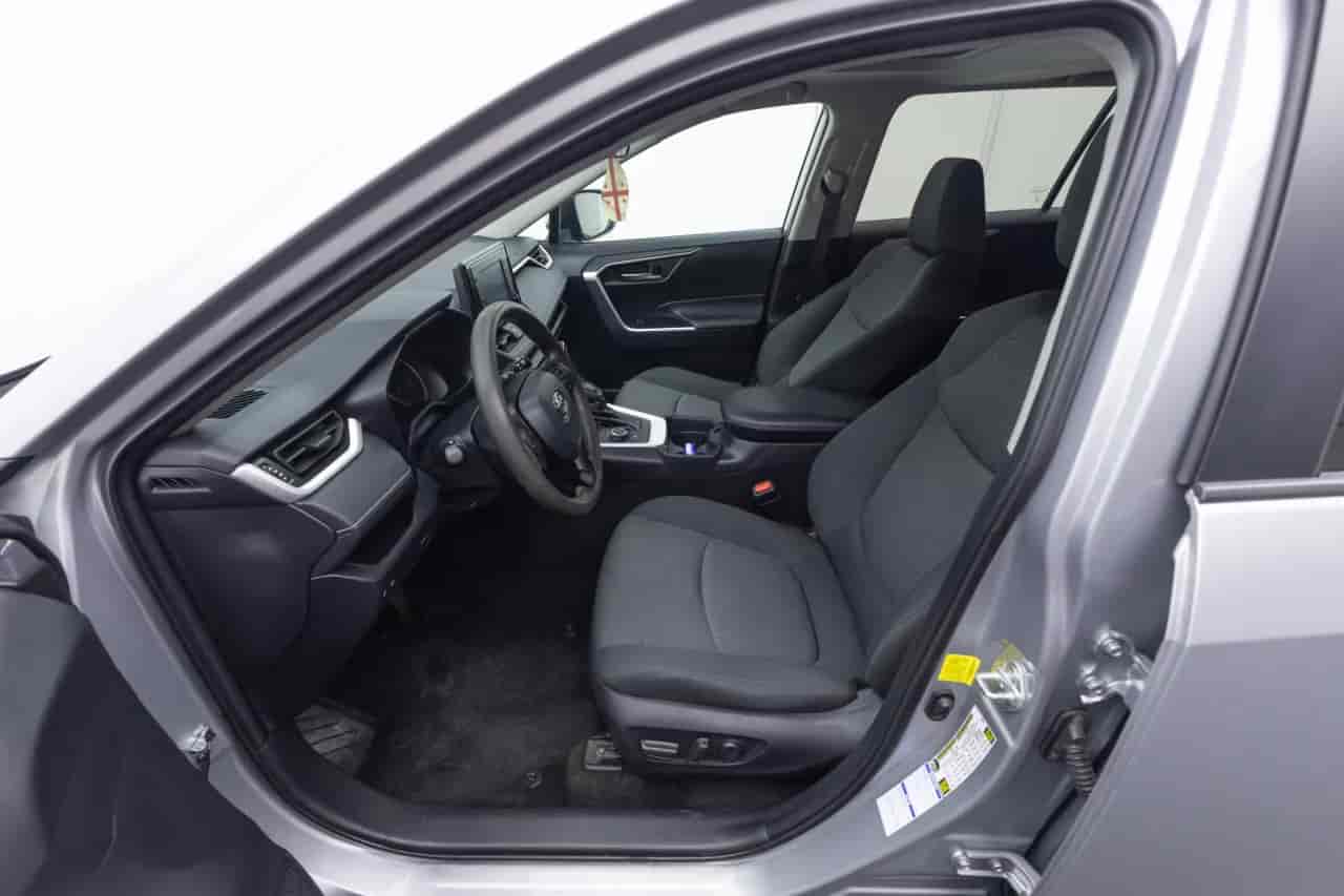 TOYOTA RAV4 - 10