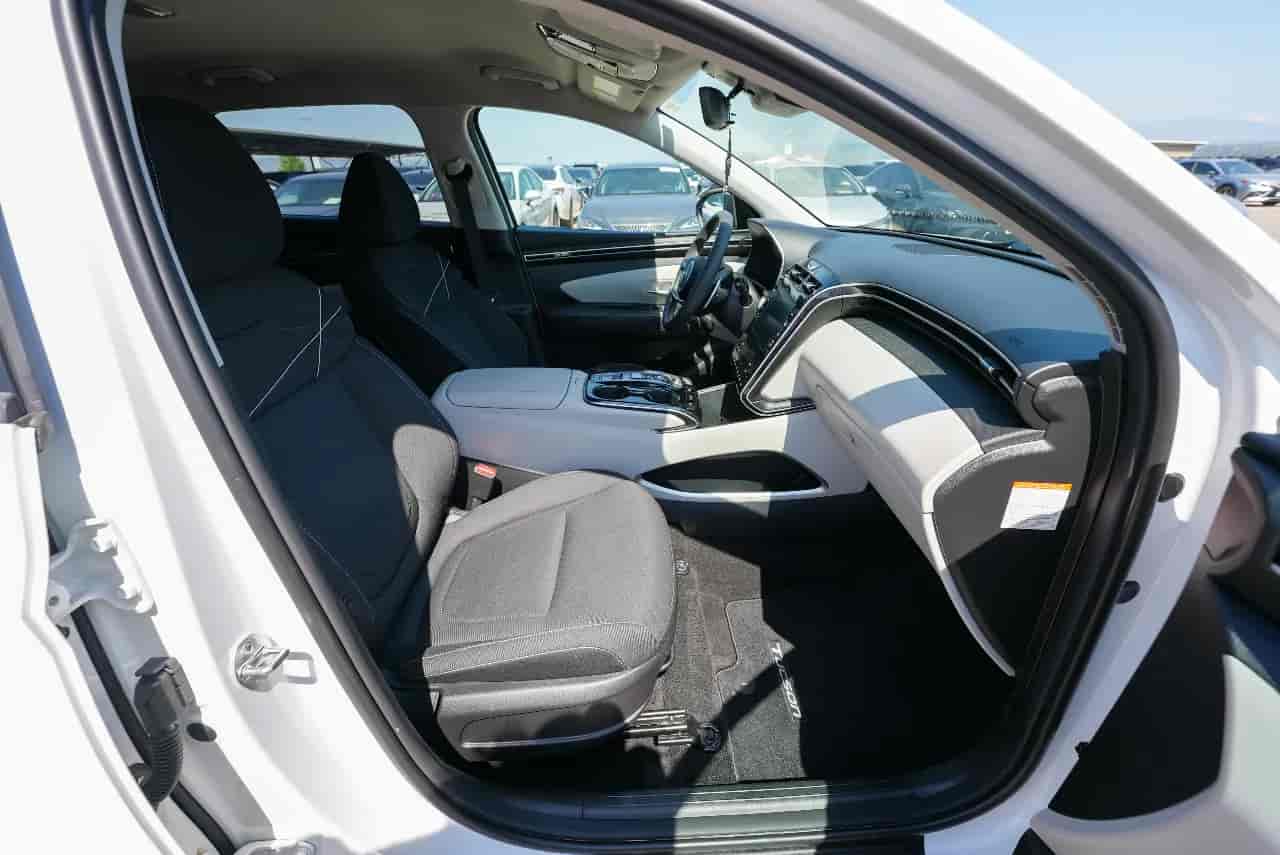 HYUNDAI Tucson - 10