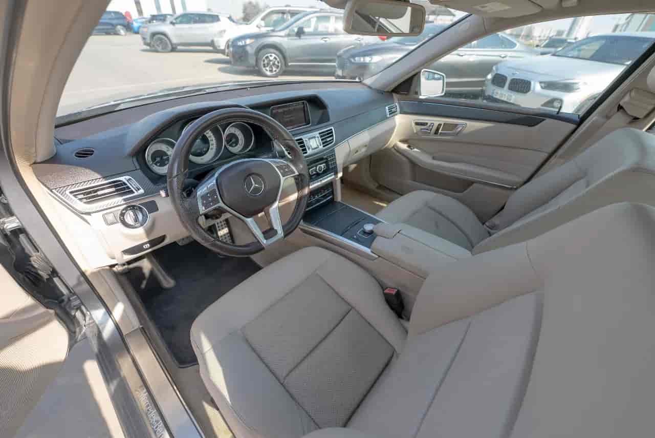 MERCEDES-BENZ E-Class - 10