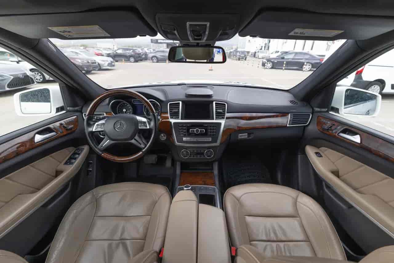 MERCEDES-BENZ 450 - 9