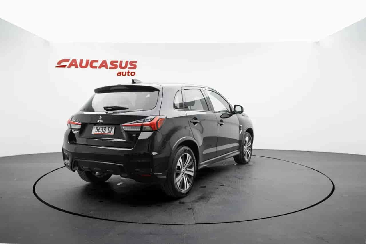 MITSUBISHI Outlander Sport - 4
