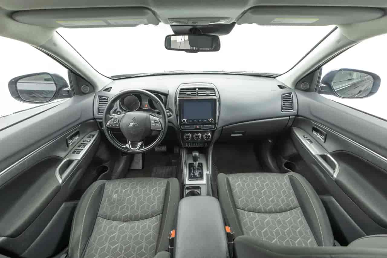 MITSUBISHI Outlander Sport - 9