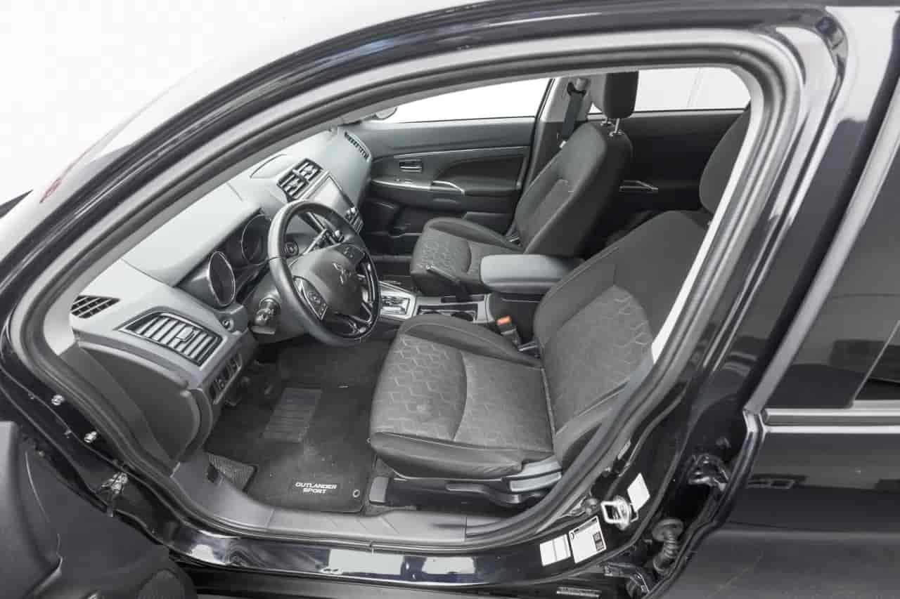 MITSUBISHI Outlander Sport - 10