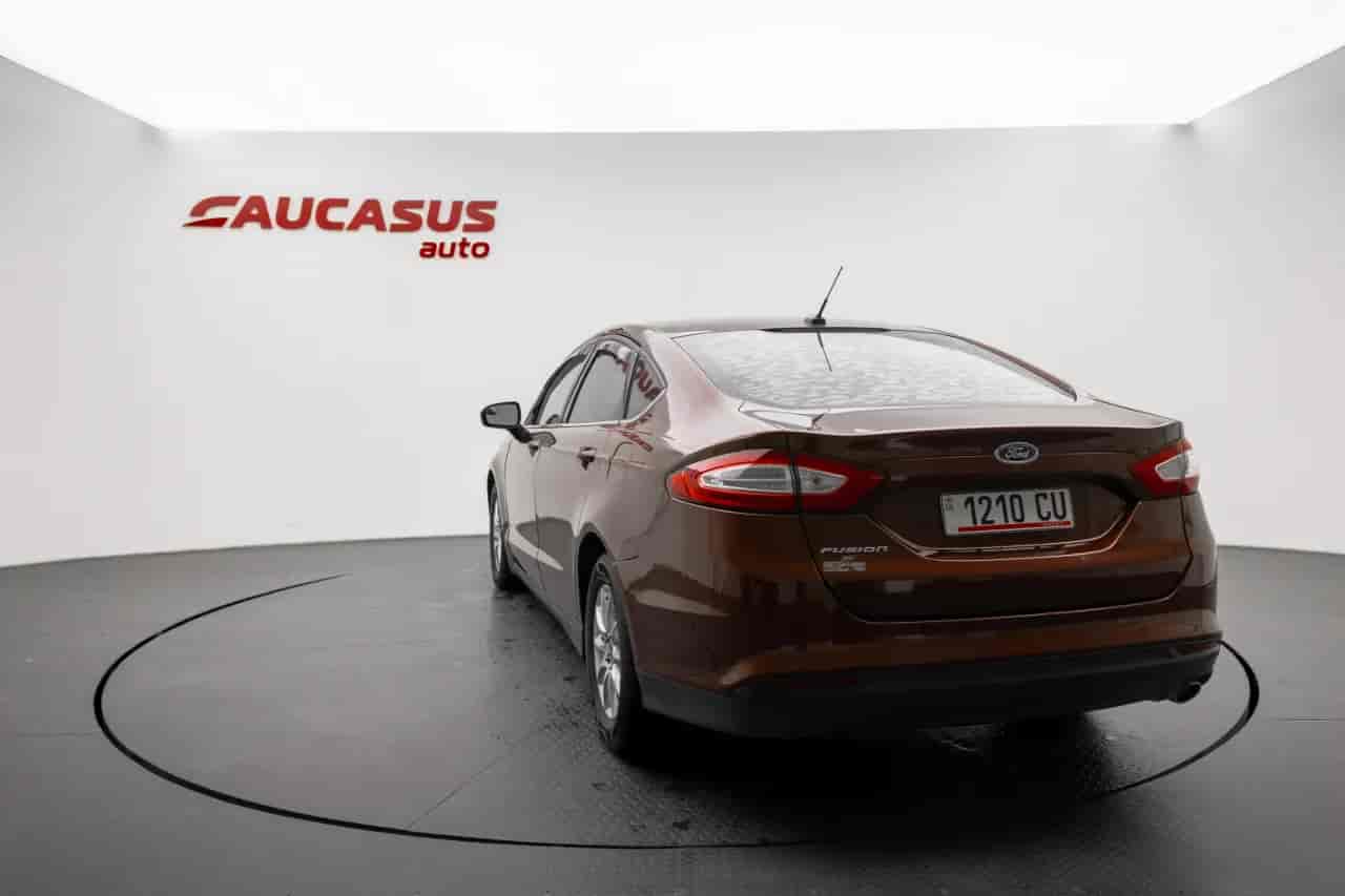 FORD Fusion - 4