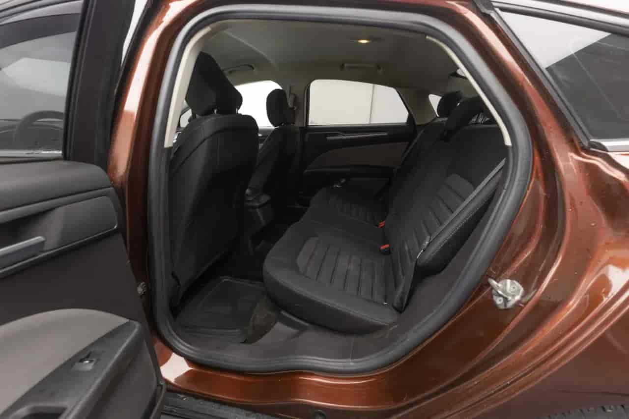 FORD Fusion - 8