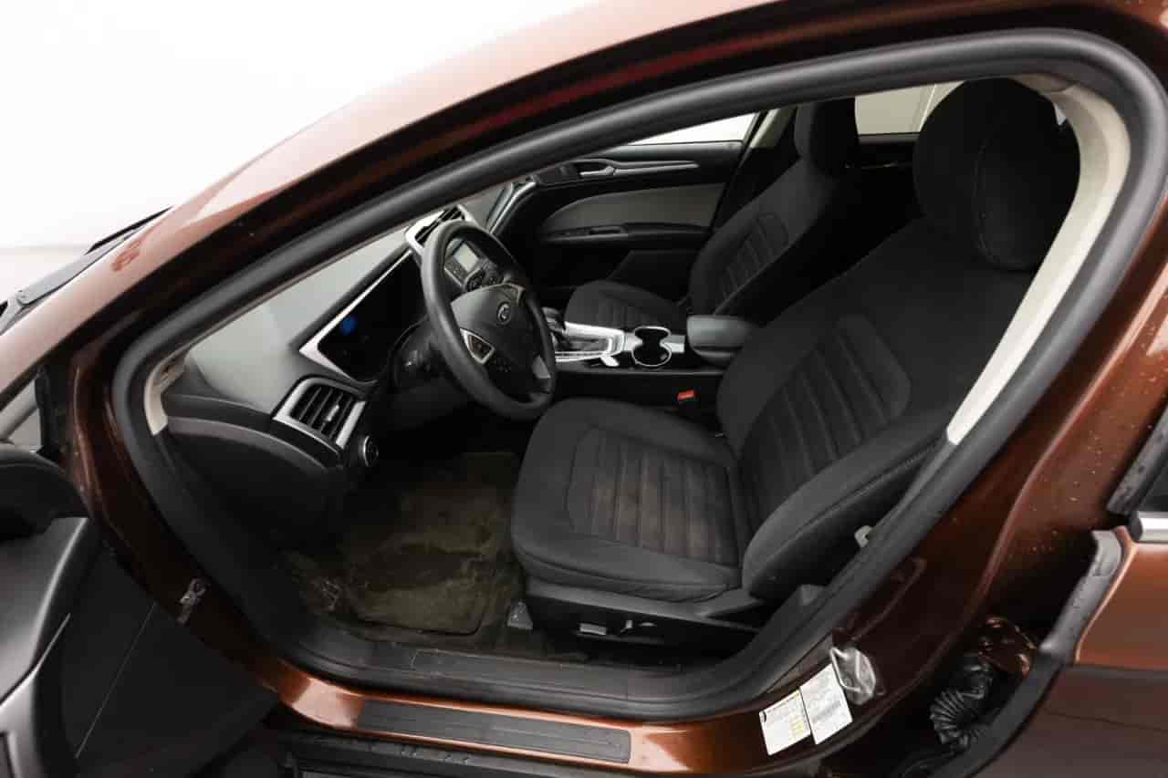 FORD Fusion - 10