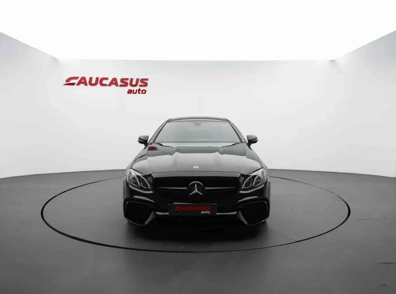 MERCEDES-BENZ E-Class - 2