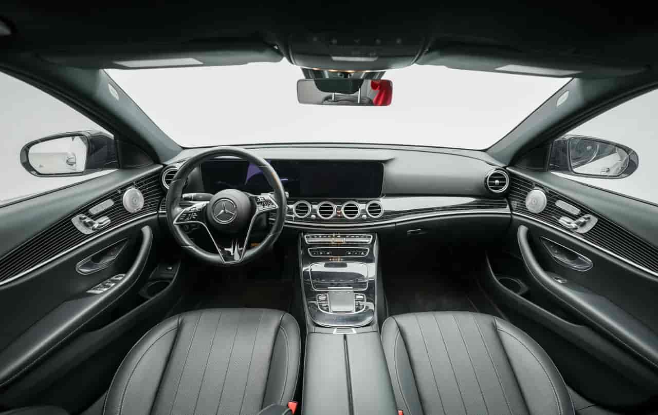 MERCEDES-BENZ E-Class - 10