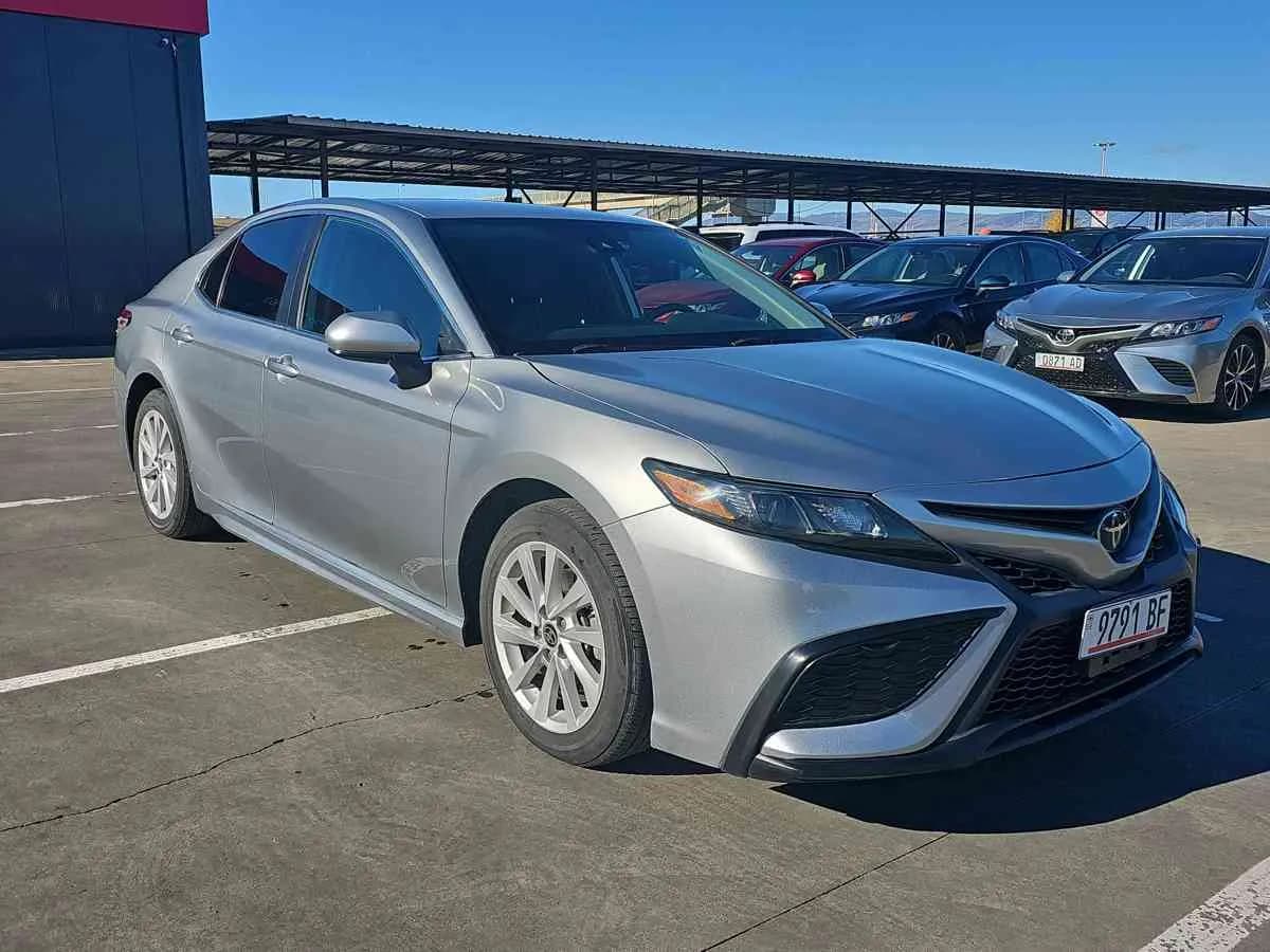 TOYOTA Camry - 3