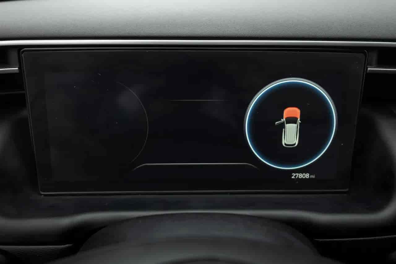 HYUNDAI Tucson - 2