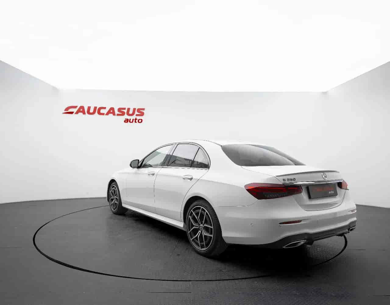 MERCEDES-BENZ E-Class - 6