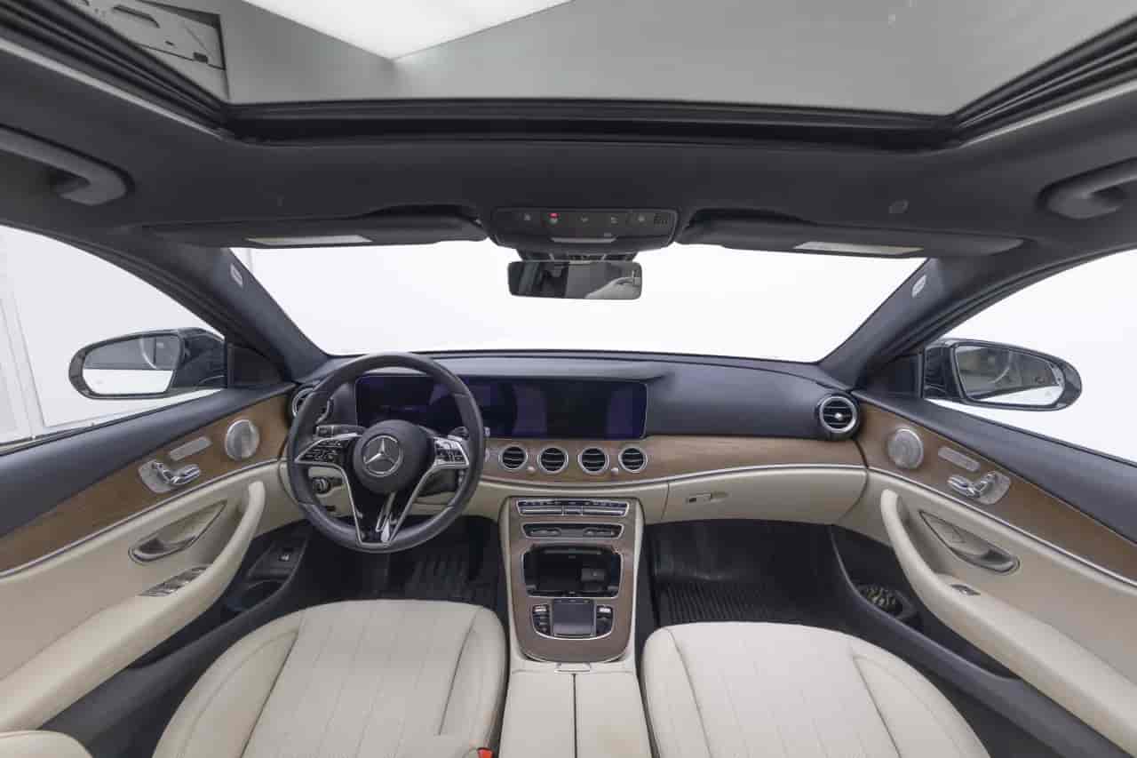 MERCEDES-BENZ E-Class - 9