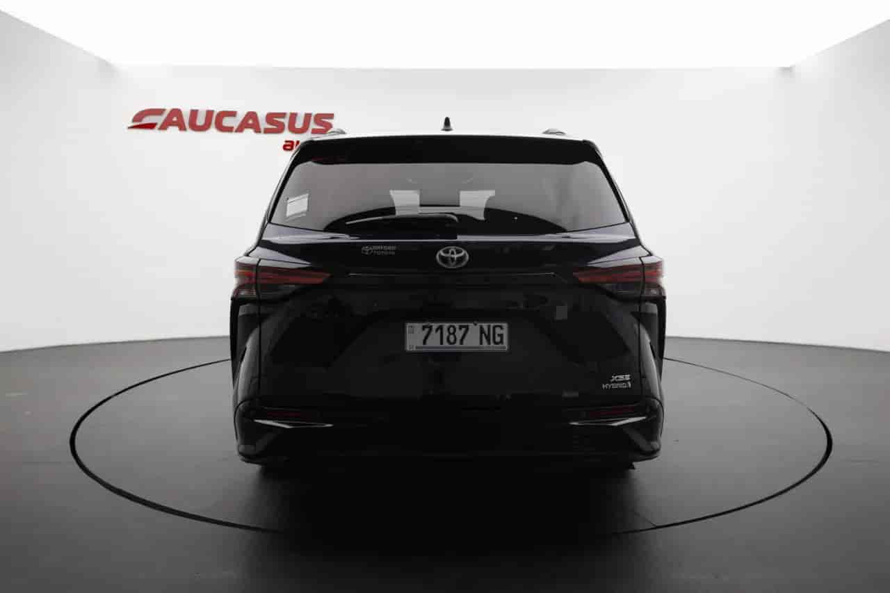 TOYOTA Sienna - 5