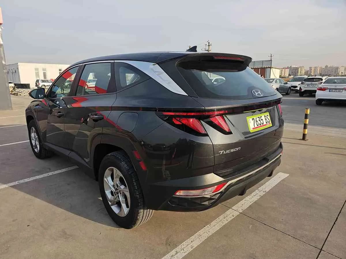 HYUNDAI Tucson - 6