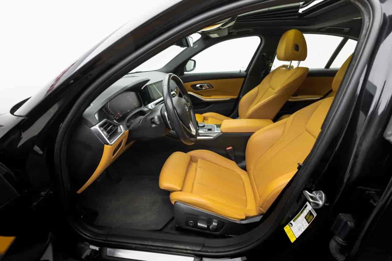 BMW 330i - 10
