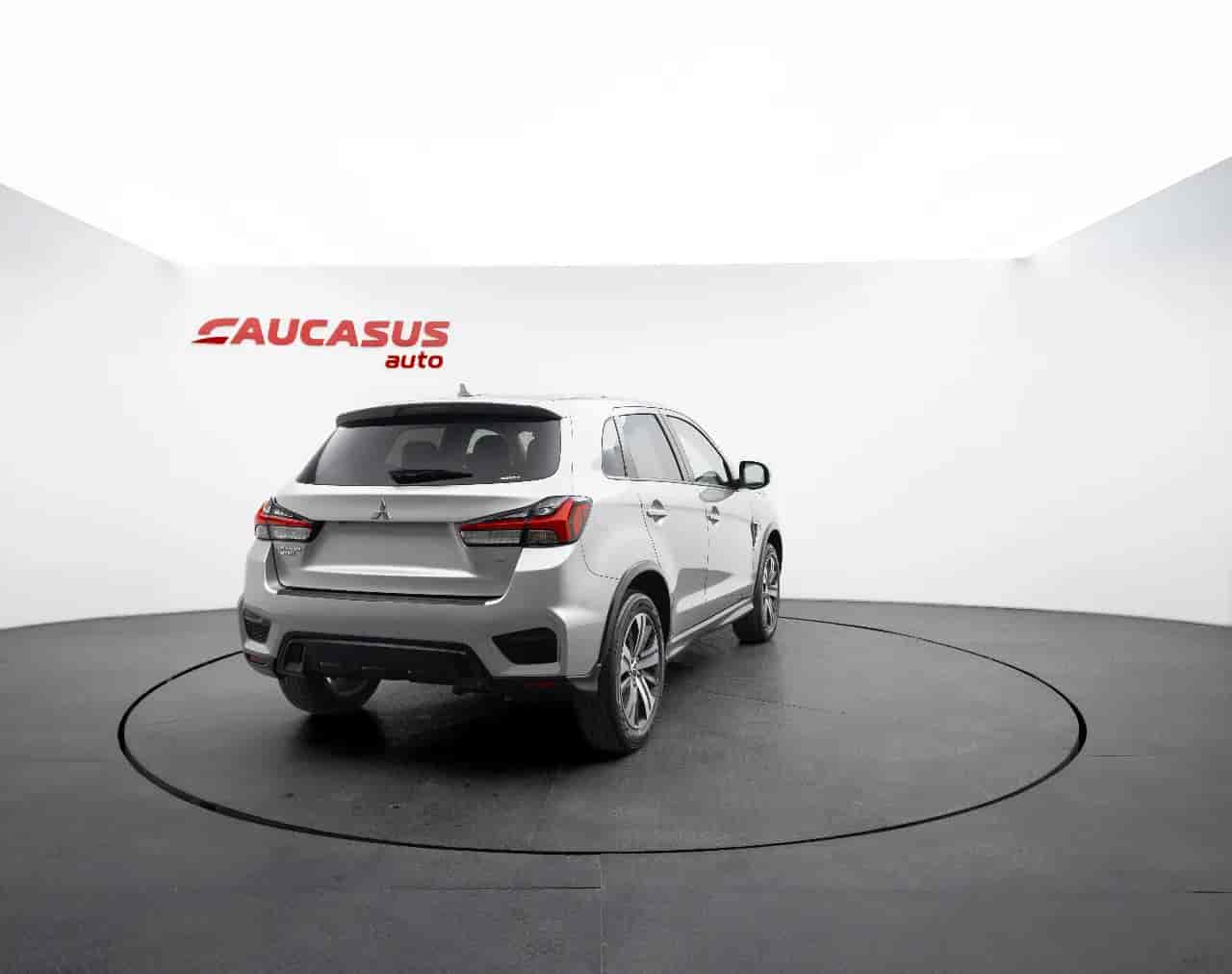 MITSUBISHI Outlander - 4