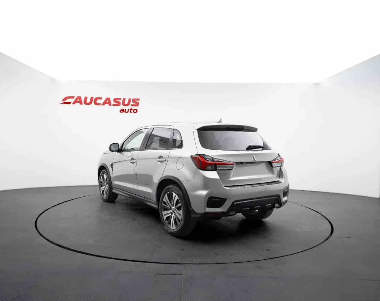 MITSUBISHI Outlander - 6