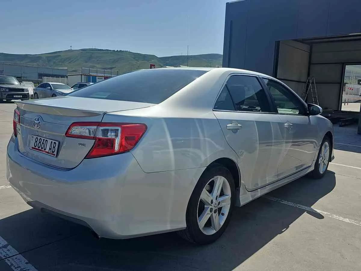 TOYOTA Camry - 4