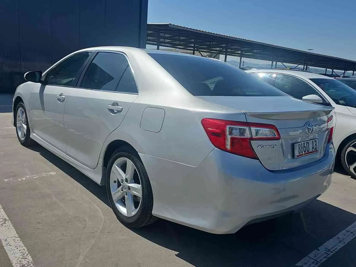 TOYOTA Camry - 6