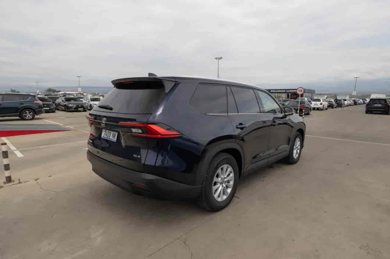 TOYOTA Grand Highlander - 4