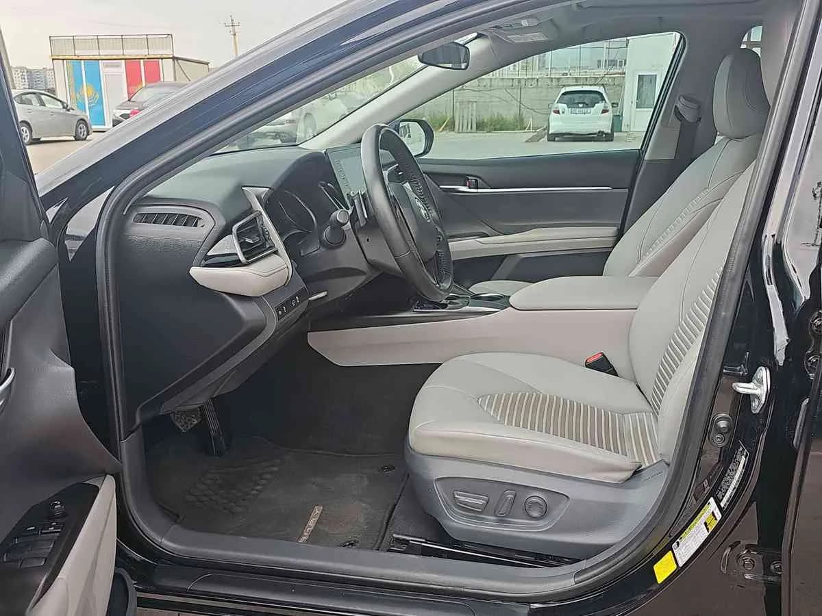 TOYOTA Camry - 10