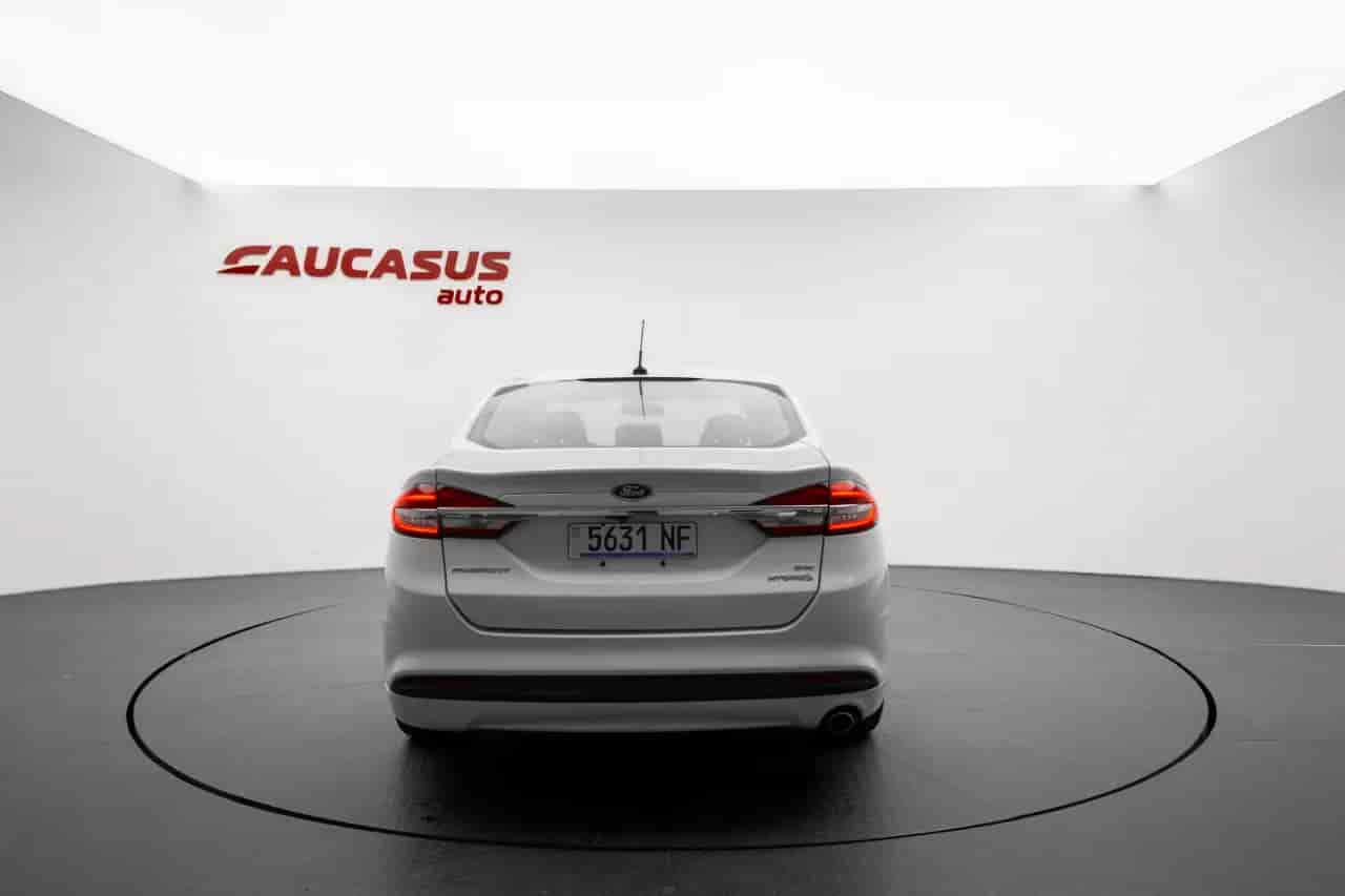 FORD Fusion - 6