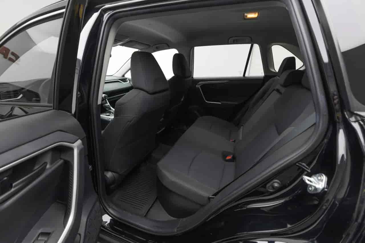 TOYOTA RAV4 - 8