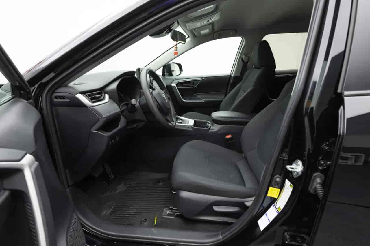 TOYOTA RAV4 - 10
