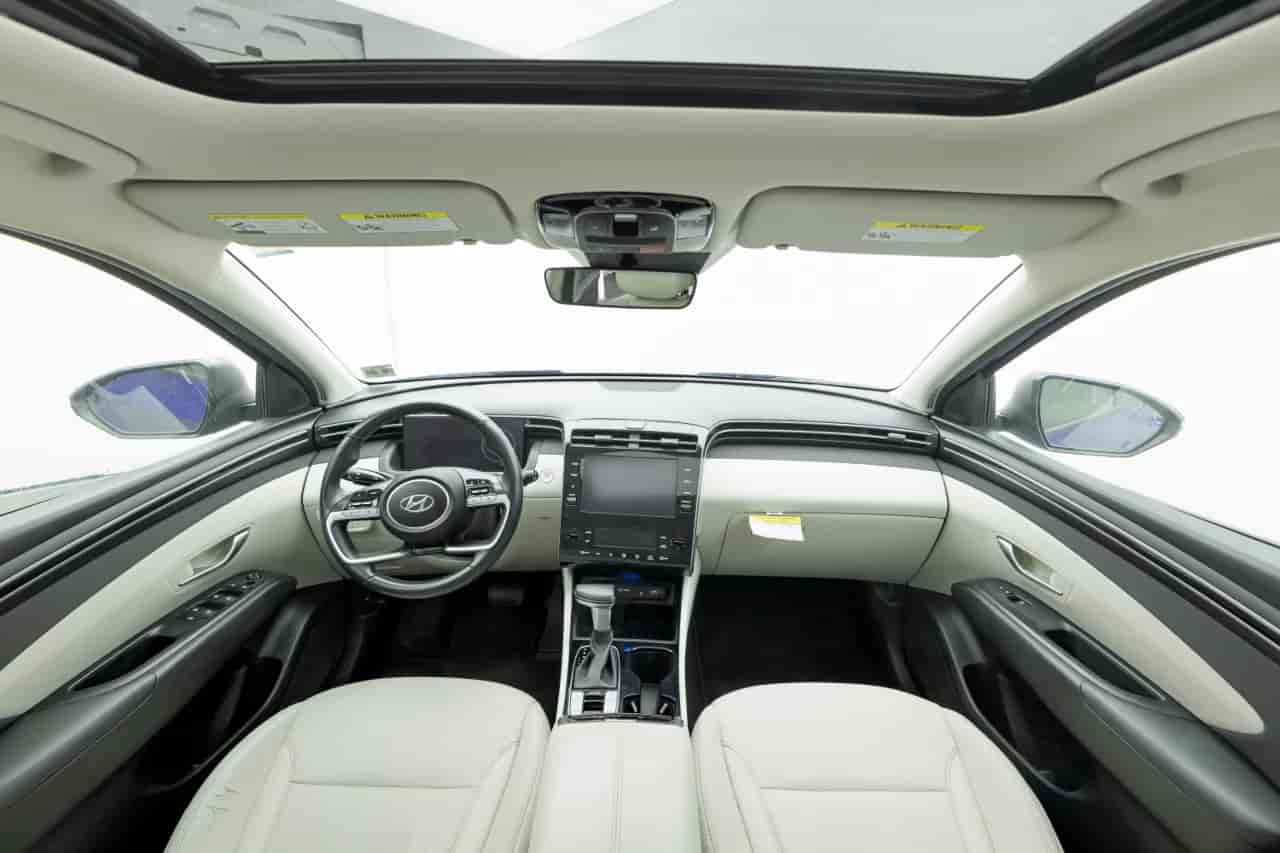 HYUNDAI Tucson - 8