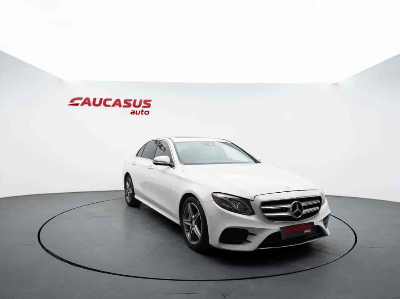 MERCEDES-BENZ E-Class - 3