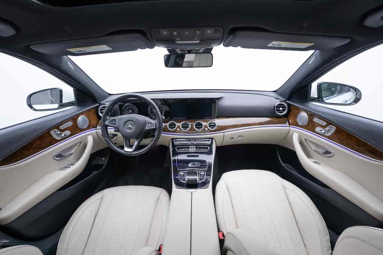 MERCEDES-BENZ E-Class - 9