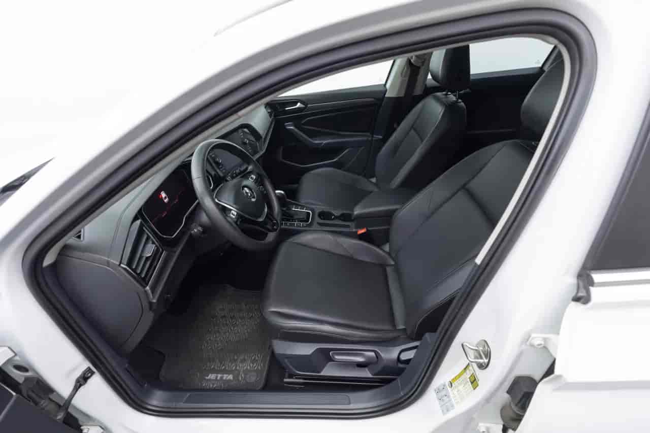 VOLKSWAGEN Jetta - 10