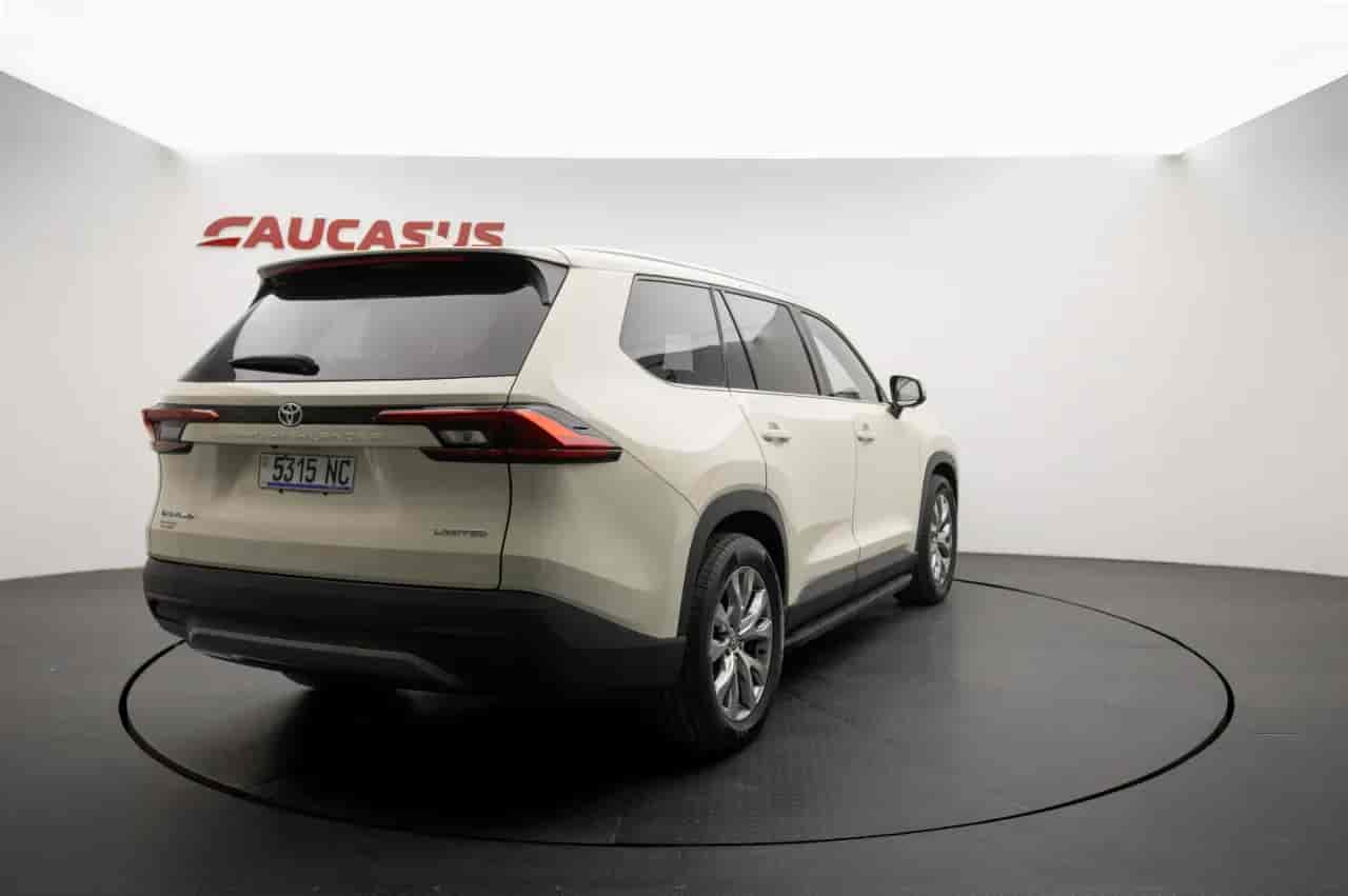 TOYOTA Grand Highlander - 4