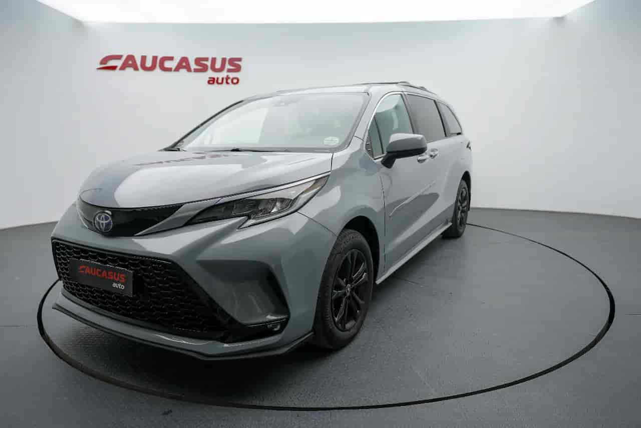 TOYOTA Sienna - 1