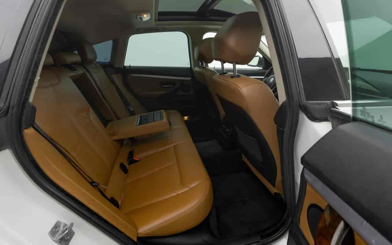 BMW 328i - 7