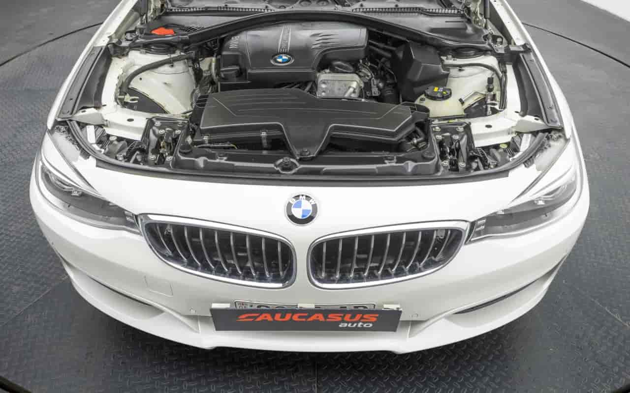 BMW 328i - 10