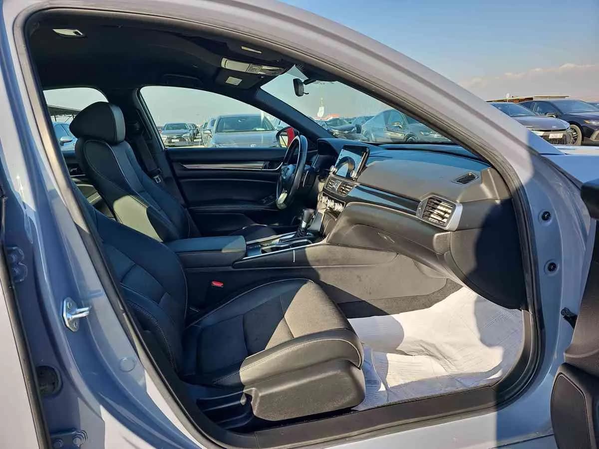 HONDA Accord - 8