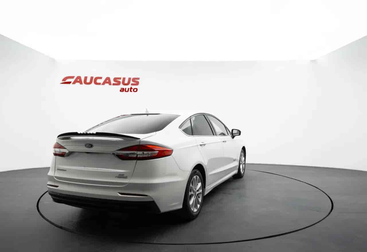 FORD Fusion - 4