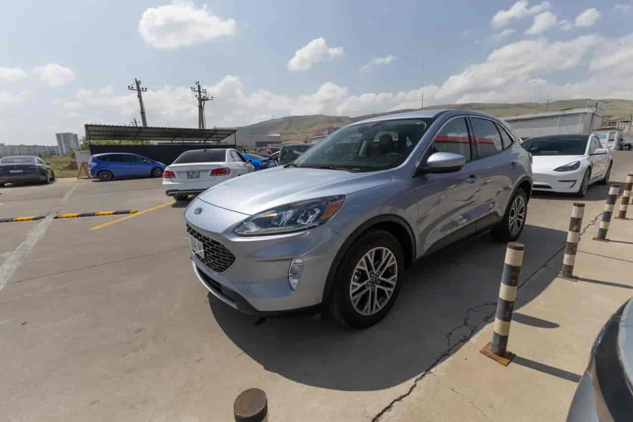 FORD Escape - 1