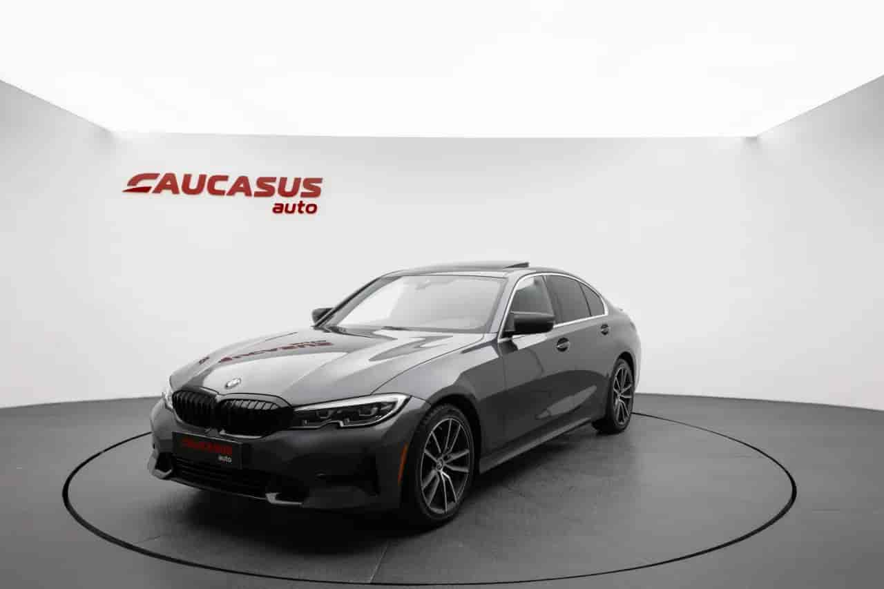 BMW 330i - 1