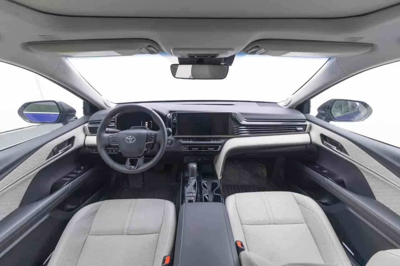 TOYOTA Camry - 8