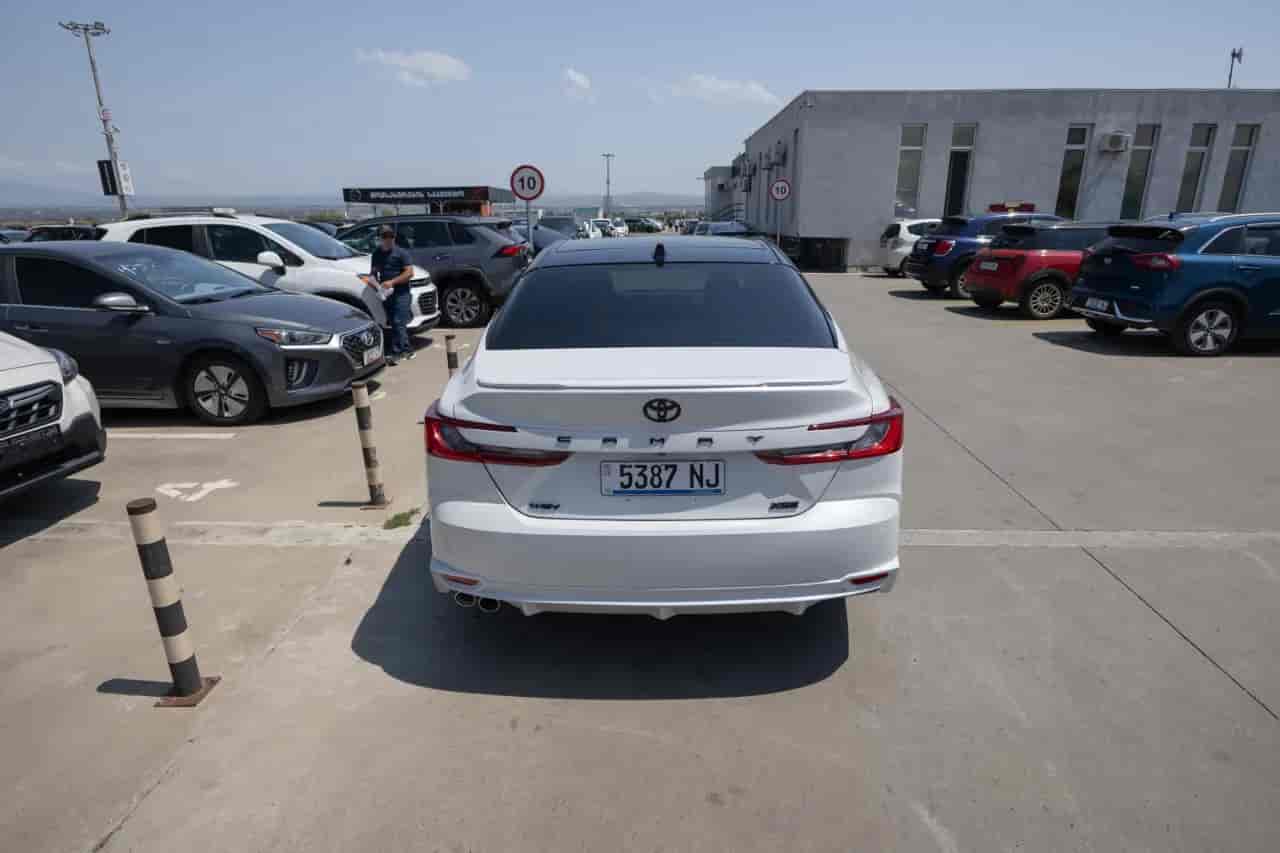 TOYOTA Camry - 5