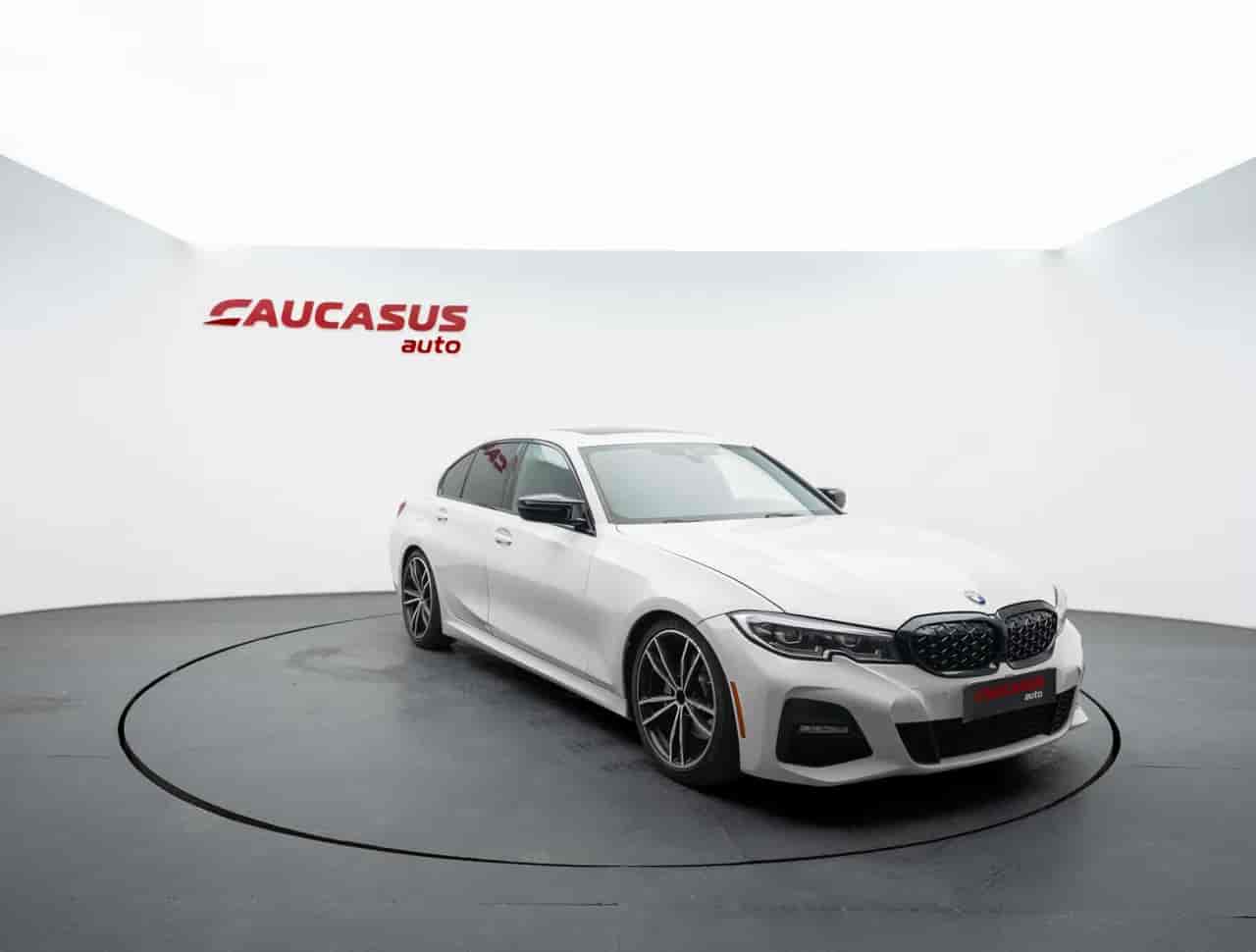 BMW 330i - 3