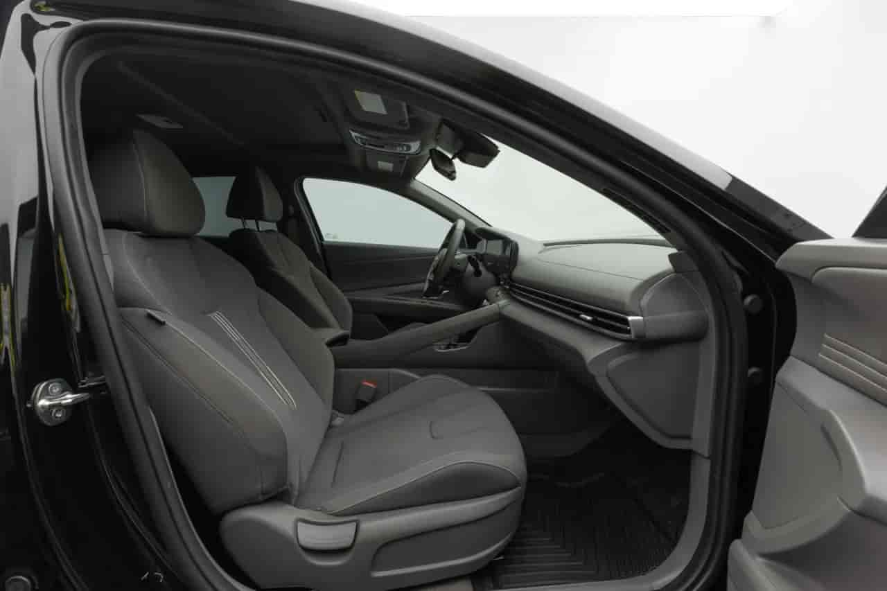 HYUNDAI Elantra - 7